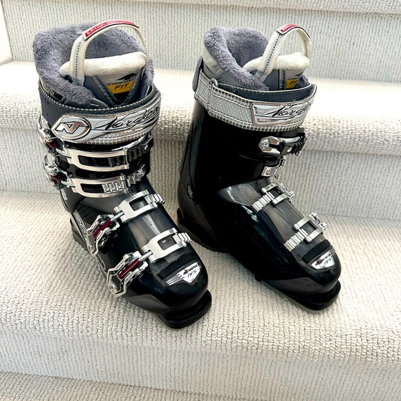 Nordica Shoes - Nordica Cruise Ski Boots Season 2019-2020 285mm Sz 7.5